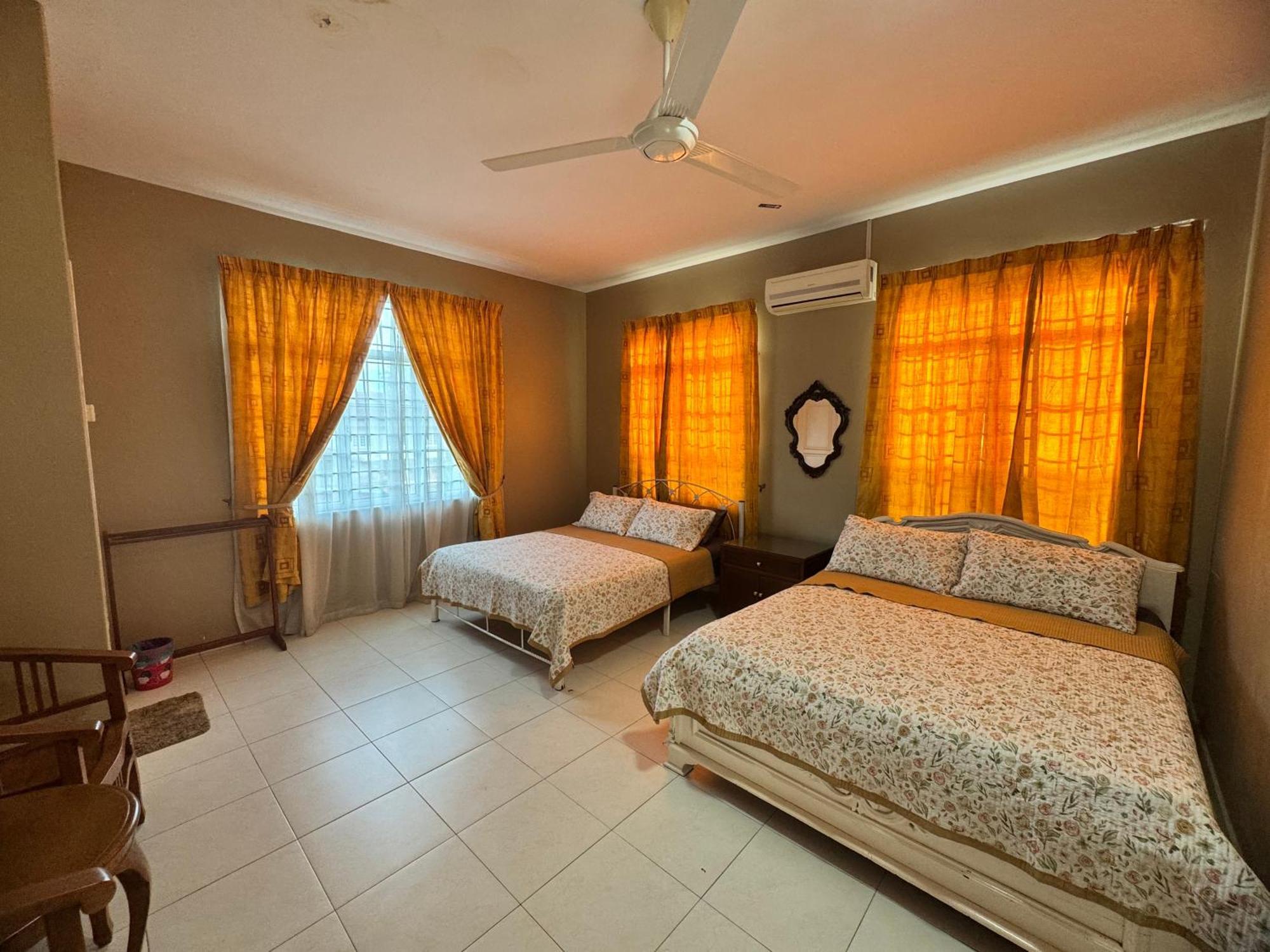 Homestay Melaka Executive Exterior photo